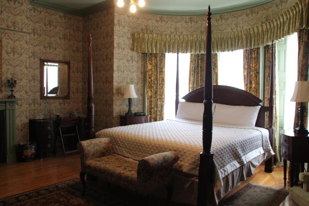 Fairholm Boutique Inns Charlottetown Habitación foto